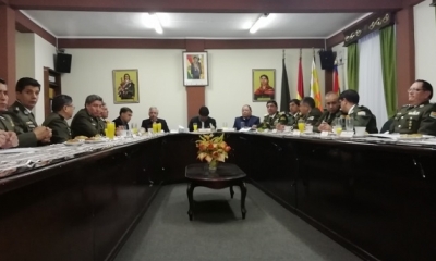 El presidente Evo Morales en reunión con el Estado Mayor de la Policía/Foto. ABI