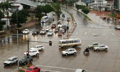 El 30% de las unidades no están trabajando este viernes en la capital cruceña. Foto: EL DEBER