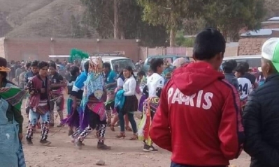 Pobladores de Macha realizan fiesta durante la cuarentena. Foto: Oruro Post