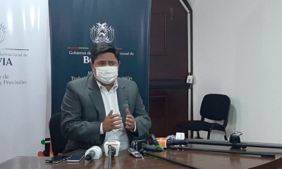 El ministro de Trabajo, Oscar Mercado.