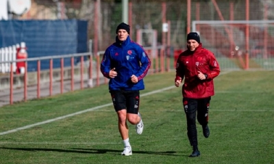 El portero alemán Manuel Neuer vuelve a los entrenamientos del Bayern Múnich.