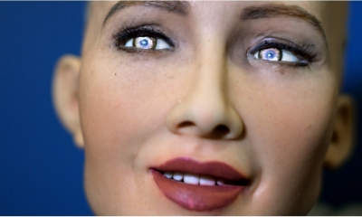 El androide estadounidense con ciudadanía saudita afirma que todos los robots merecen tener hijos.