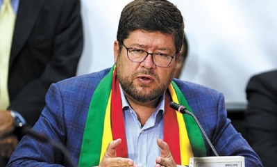 Samuel Doria Medina, jefe de Unidad Nacional.