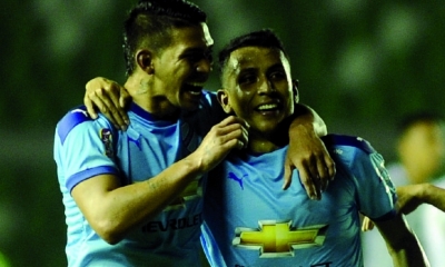 Bejarano y Fernández celebran el triunfo celeste.