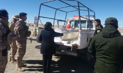 El cuerpo del policía fallecido. Foto/RadioAnclo