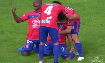 Celebra el equipo docto. Foto/captura Tigo Sport
