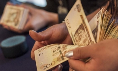 Movimiento de billetes en bolivianos. 