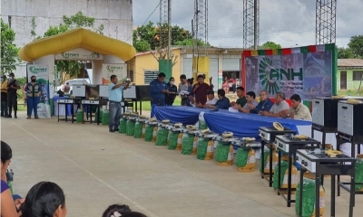 insumos entregados por el ministro de Hidrocarburos y Energías, Franklin Molina.