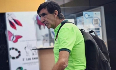 El entrenador Gustavo Costas, en un evento pasado./ FBF
