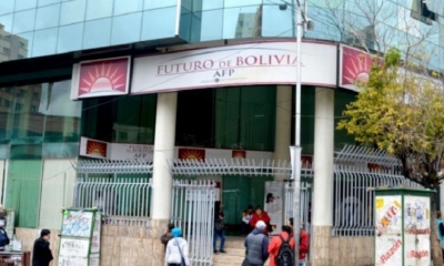 Filas en las oficinas de una AFP.