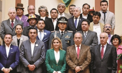 Jeanine Áñez y los ministros