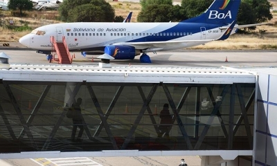 Una nave de BoA espera pasajeros para vuelos solidarios. | Carlos López