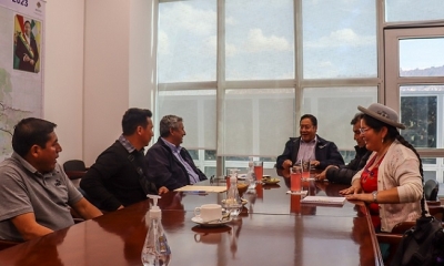 El presidente Luis Arce y los representantes de la Asociación de Municipios de Tarija