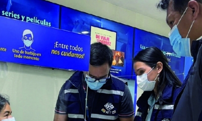 El director de la ATT en la inspección a telefónicas. Foto: ATT