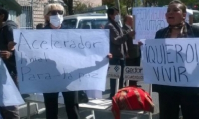Pacientes con cáncer protestan en La Paz. Foto: Página Siete