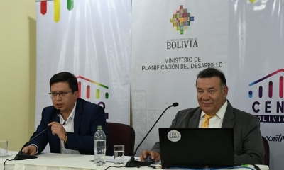 El ministro de Planificación, Sergio Cusicanqui, y el director del Instituto Nacional de Estadística (INE), Humberto Arandia.