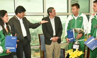 Morales recibió a los deportistas en la Casa Grande del Pueblo/Foto. ABI 