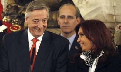 Cristina Fernández, que cuenta con fueros como senadora, deberá acudir a declarar en esta causa como imputada el próximo lunes.