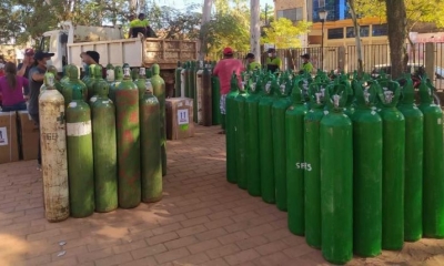 Ministerio de Salud y Deportes entregó este domingo 183 cilindros de oxígeno para el departamento de Beni.