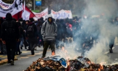 Los estudiantes protestan contra la lentitud en el progreso de la reforma educativa en Santiago
