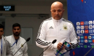 Jorge Sampaoli es resistido por la prensa deportiva argentina. | Fuente: EFE