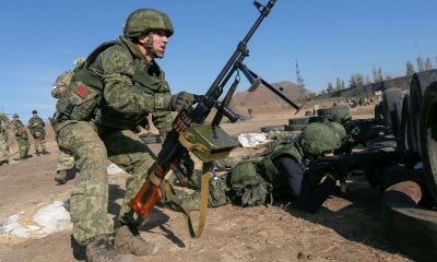 La eventual invasión se produciría desde diferentes flancos, incluido el este separatista de Ucrania y la península de Crimea.