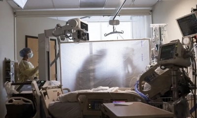 Las pacientes argumentaron que las tocaba como supuesta revisión. (AFP)