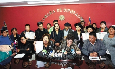 Asamblea. Legisladores del MAS en conferencia de prensa, el jueves. Foto: ABI