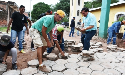 El Alcalde Junto a los trabajadores