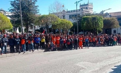 Trabajadores protestan por la falta de agua en Potosí. | El Potosí