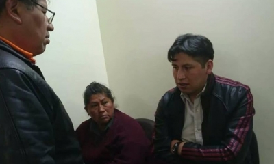 El médico y sus padres/Foto .RRSS