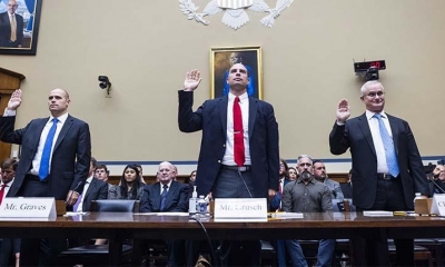 Los tres testigos de la audiencia en el Congreso de este miércoles sobre ovnis: Ryan Graves, David Grusch y David Fravor. | EFE