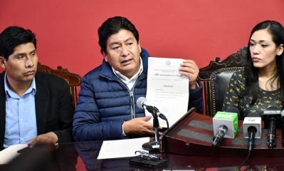 Conferencia de prensa, una senadora y tres diputados del Movimiento Al Socialismo (MAS) 