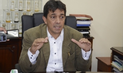 El ministro de Hidrocarburos, Víctor Hugo Zamora
