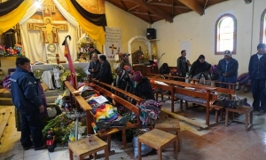 El velorio colectivo en la capilla 25 de Julio de Senkata.