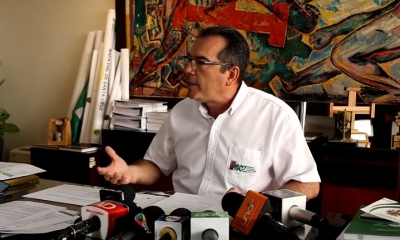 El vicegobernador de Santa Cruz, Mario Aguilera, en entrevista con los medios. Foto: captura video