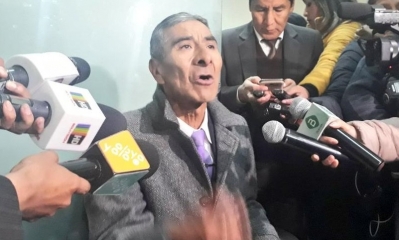 José Romero Sandoval, fue el primer candidato en entregar su postulación/Foto. RRSS