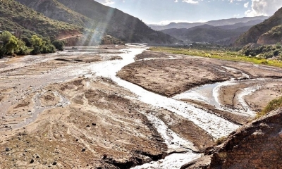 Un río en el municipio de Tapacarí que dificulta el traslado de productos cuando llega mucha agua.