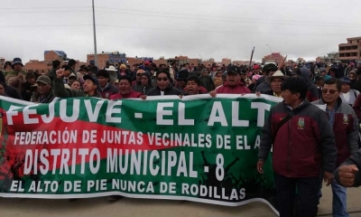 Marcha del Distrito 8. Foto: Edwin Apaza.