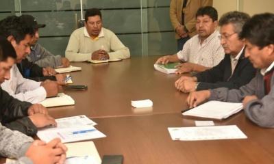 El presidente Evo Morales se reúne con representantes de la Confederación del Transporte Libre de Cochabamba/Foto. ABI