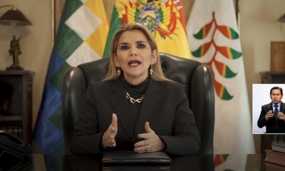 La presidenta del Estado, Jeanine Áñez, durante un mensaje a la Nación.