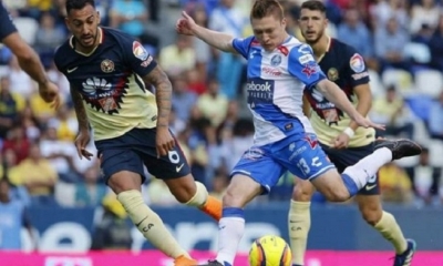 Chumacero en la acción de su tercer gol con el Puebla. Foto: Facebook Chumacero