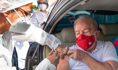Lula recibe la vacuna anticovid