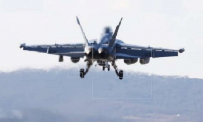 Un Boeing EA-18G Growler despega de la base de Gunsan durante las maniobras llamadas 