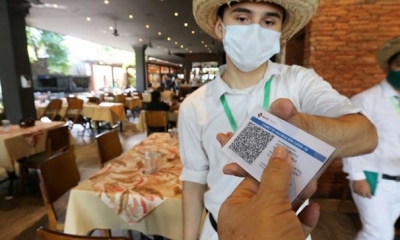 Restaurantes piden trabajar hasta media noche