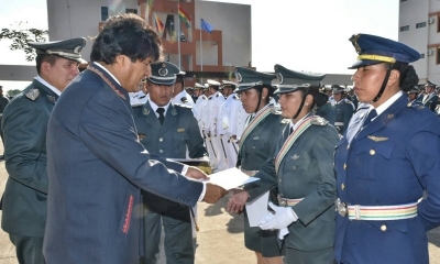  Enfatizó que las Fuerzas Armadas no sólo tienen que defender el territorio nacional, sino, la soberanía y dignidad del pueblo boliviano