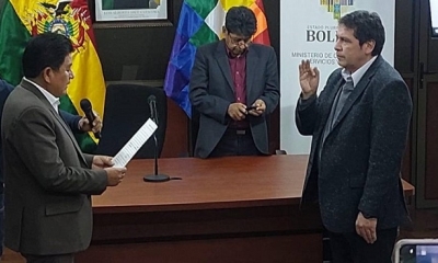  El ministro de Obras Públicas, Edgar Montaño, posesionó a Edson Ross Valda como presidente de la ABC