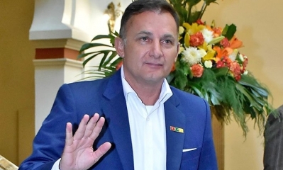El ministro de Defensa, Luis Fernando López