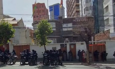 La Policía continúa este lunes resguardando el edificio de la CSUTCB