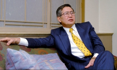 Alberto Fujimori en Tokio, 27 de noviembre de 2000.